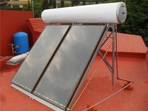 Sistema de techo solar con calentador de agua, 